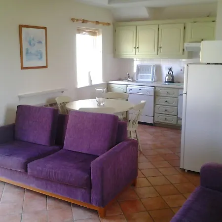 Holiday Homes No 6 * باليكونيلي