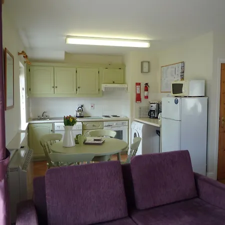 بيت للعطل Holiday Homes No 6 *