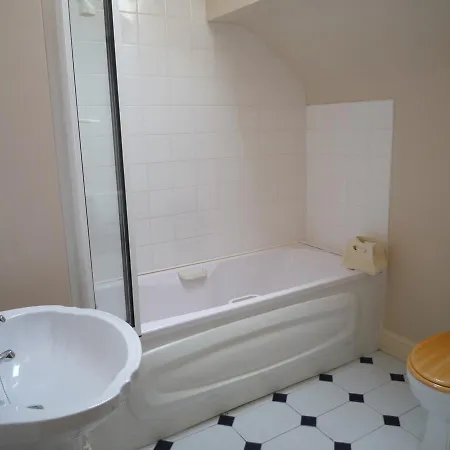 بيت للعطل Holiday Homes No 6 *